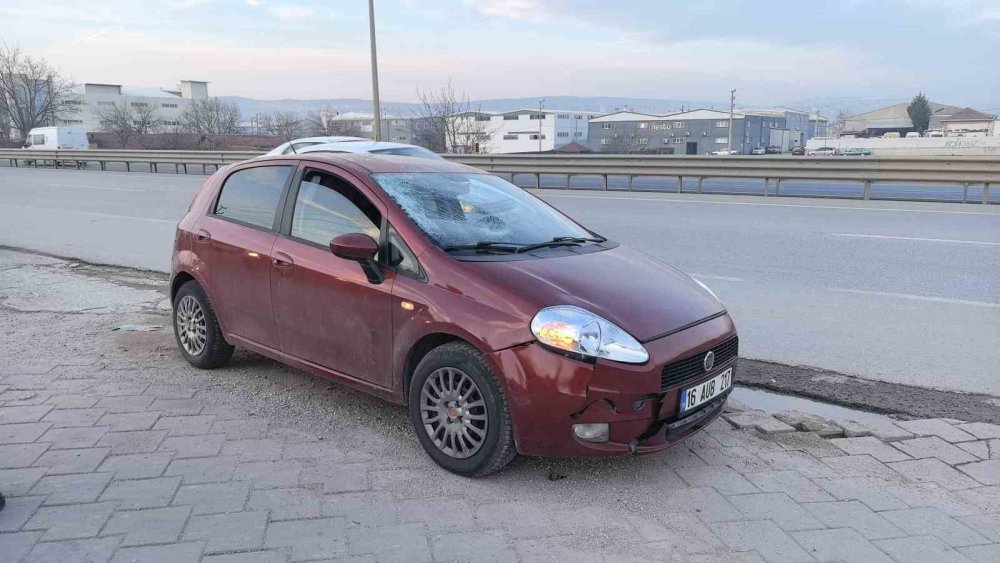 Otomobilin Çarptığı Yaşlı Adam Ağır Yaralandı