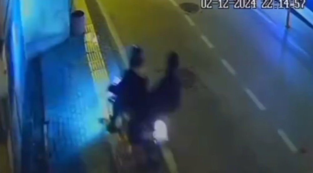 Evin Duvarına Çarparak Durabildi