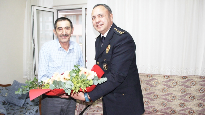 mudur-yilmazdan-anlamli-ziyaret1.jpg