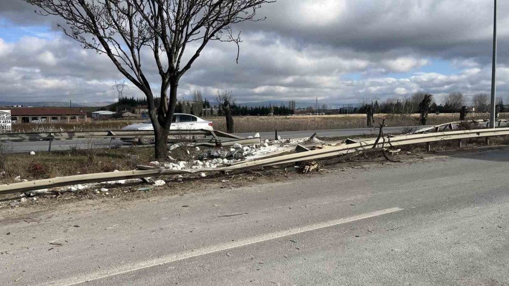 Tır Kazasında Hayatını Kaybeden Sürücünün Yakını  Gözyaşlarına Boğuldu