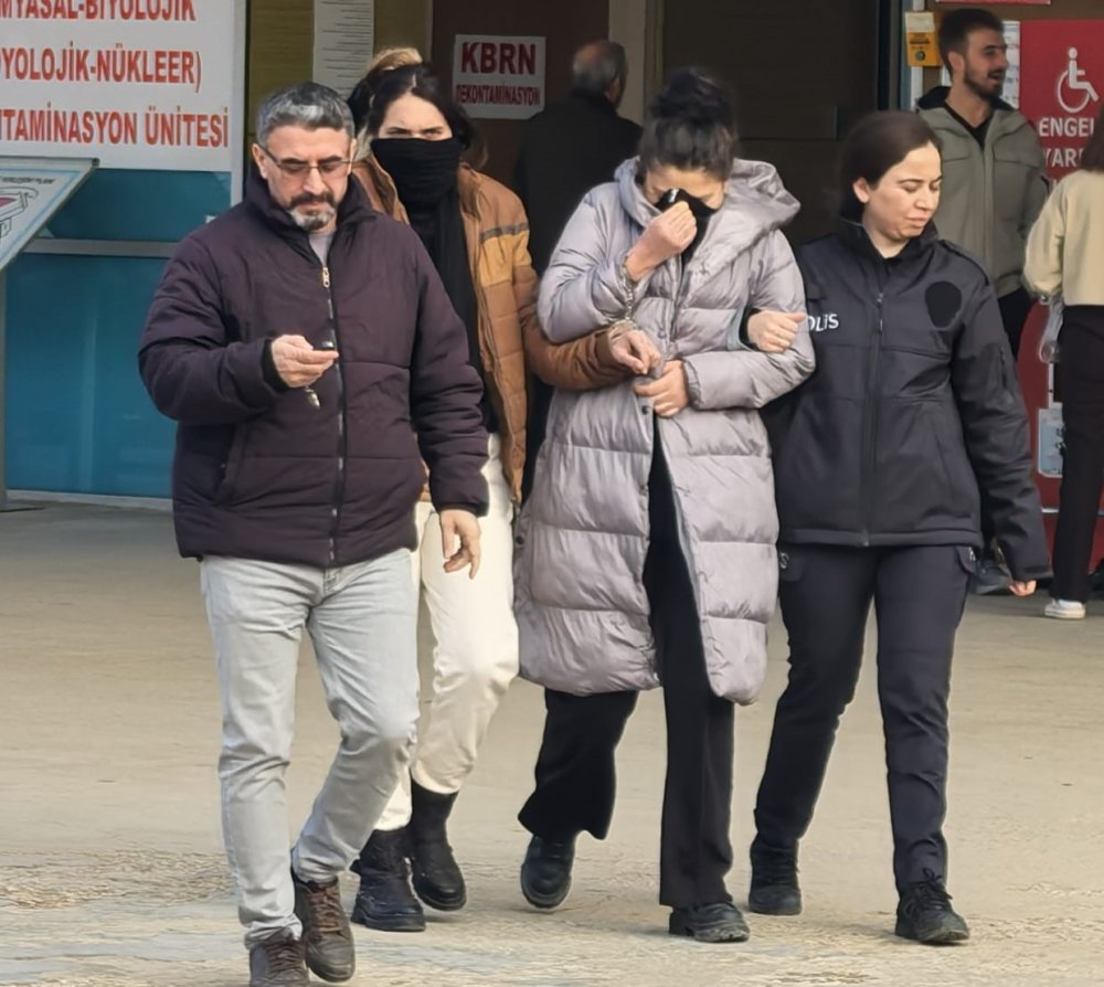 4 Evi Soyan Kadınlara Ev Hapsi