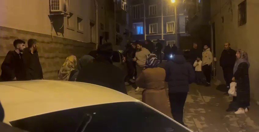 Dur İhtarına Uymayan Sürücü Kaza Yapınca Yaya Olarak Kaçtı