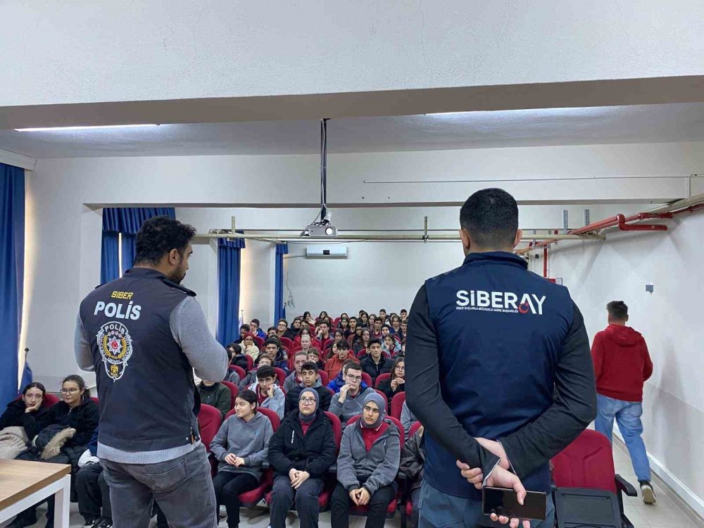Emniyet'ten Okullarda Siber Güvenlik Eğitimi