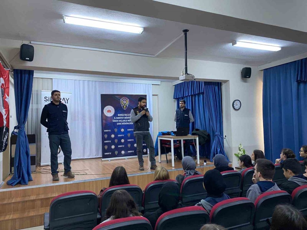 Emniyet'ten Okullarda Siber Güvenlik Eğitimi