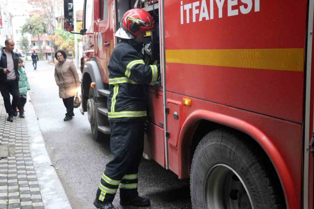 Şehir Merkezinde Korkutan Yangın