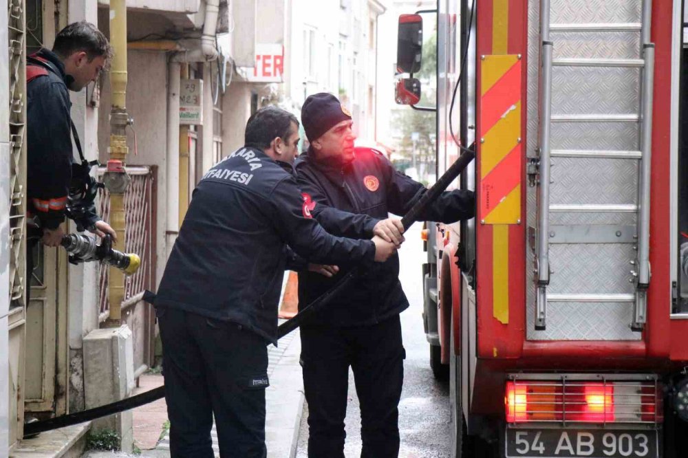 Şehir Merkezinde Korkutan Yangın