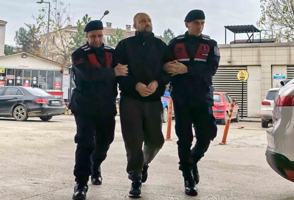 18 Yıl Hapis Cezasıyla Aranan Şüpheliyi Jandarma Yakaladı
