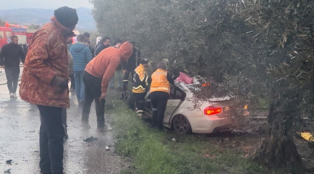 Otomobile Çarpışan Tanker Patladı