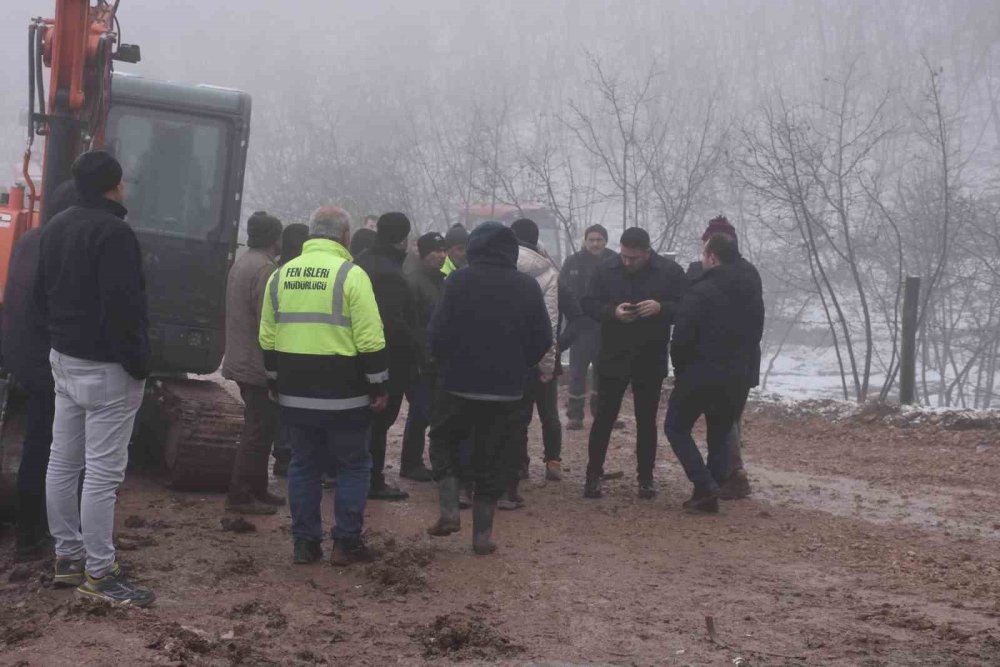 Taş Kırma Makinesi devrilmesi sonucu ağır yaralanan vatandaş hastanede hayatını kaybetti