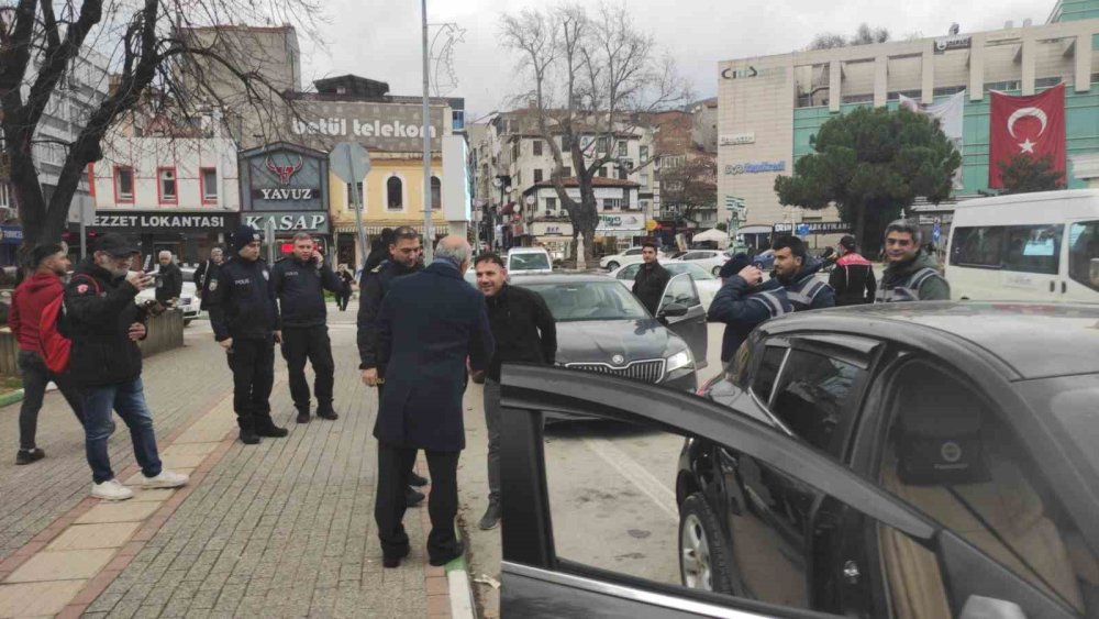 5 Şüpheli Yakalandı, 21 Araç Sürücüsüne Ceza Yağdı