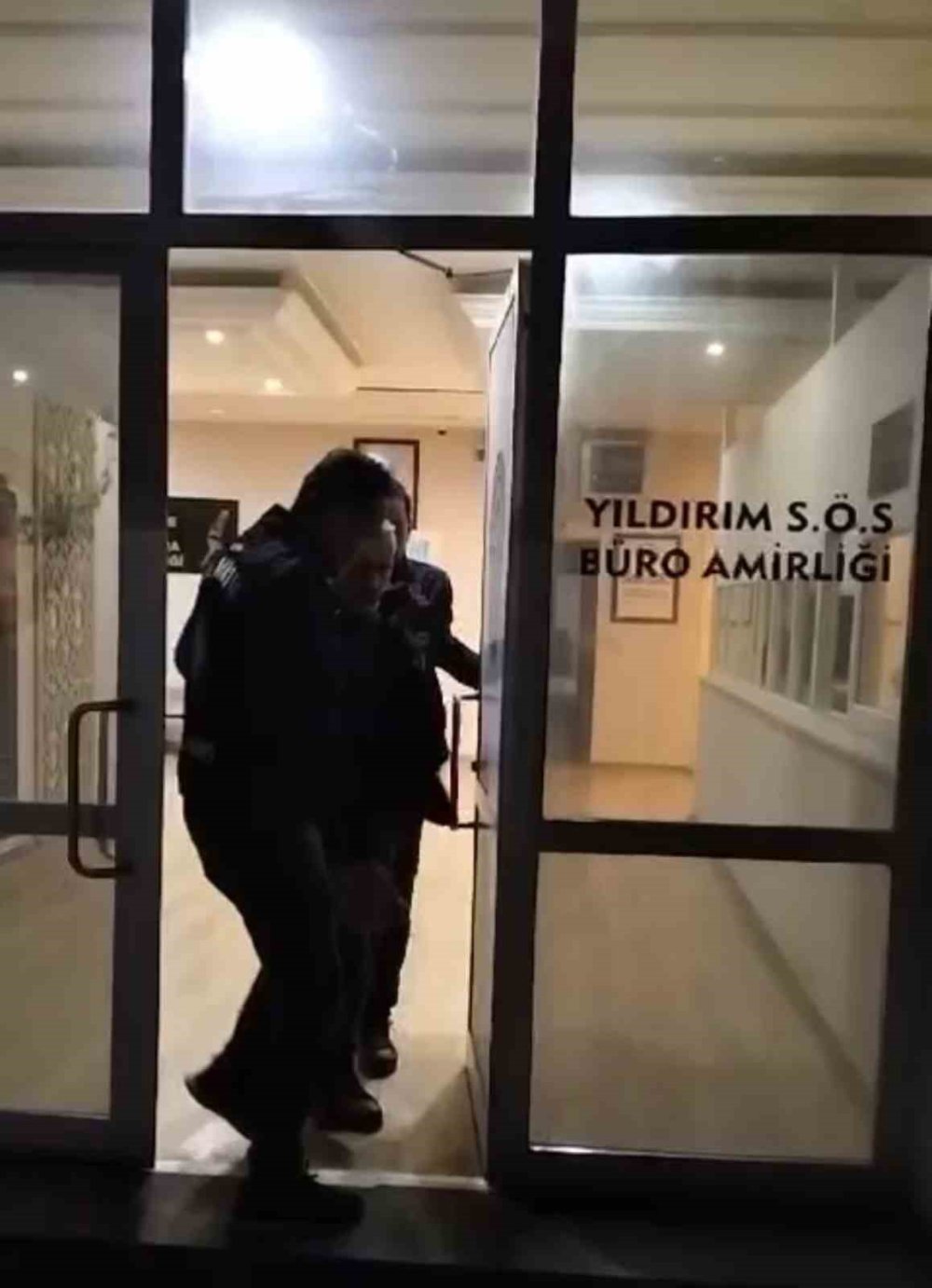 31 Ayrı Suçtan 31 Yıl Kesinleşmiş Hapis Cezasıyla Aranan Şahıs Yakalandı