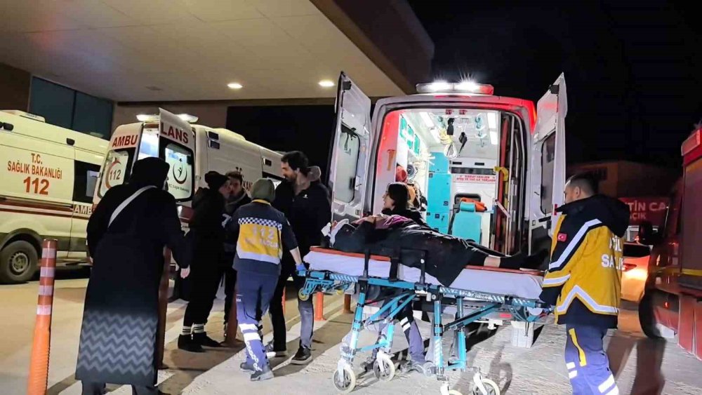 Şarampole Uçan Otomobilden Yaralı Kurtulan Kadın Hayatını Kaybetti