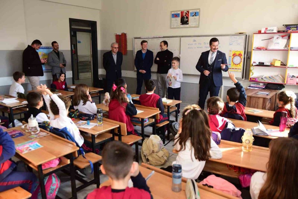 Başkan Özel, Küçük Başkan Adayının İsteğini Geri Çevirmedi