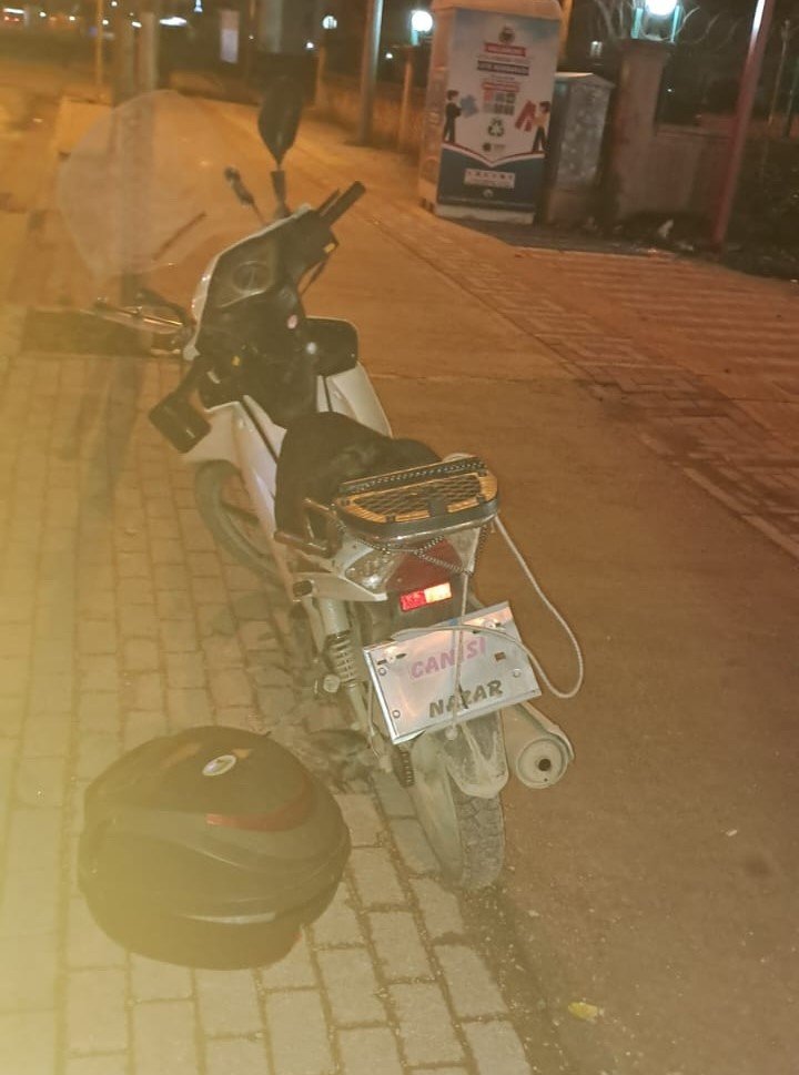 Devrilen Motosikletin Sürücüsü Ağır Yaralandı