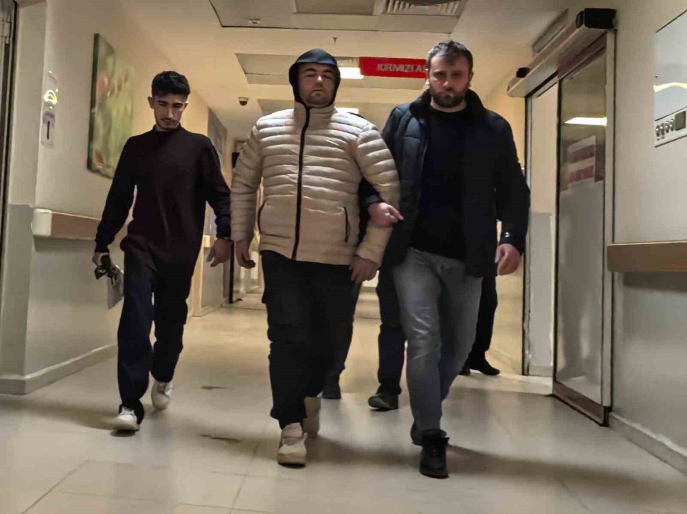 3 Uyuşturucu Taciri Kovalamaca Sonucu Yakalandı