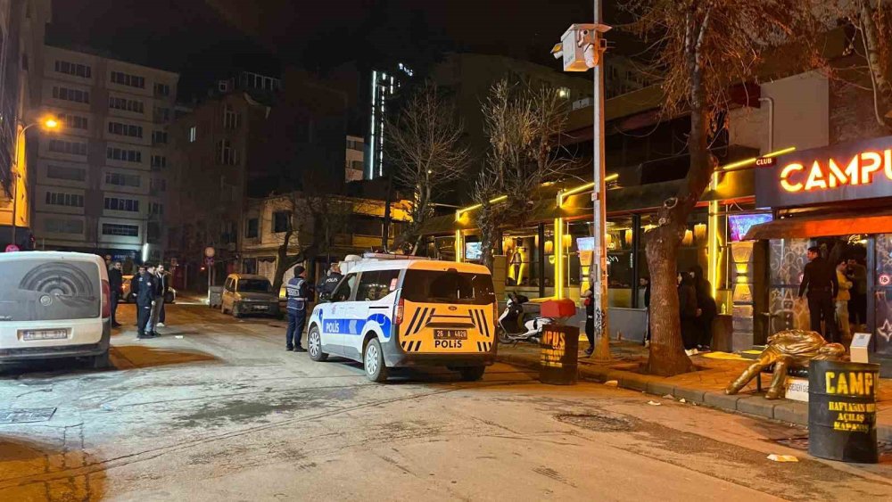 Alkollü Mekanda Kavga Eden Kadınlar Gözaltına Alındı