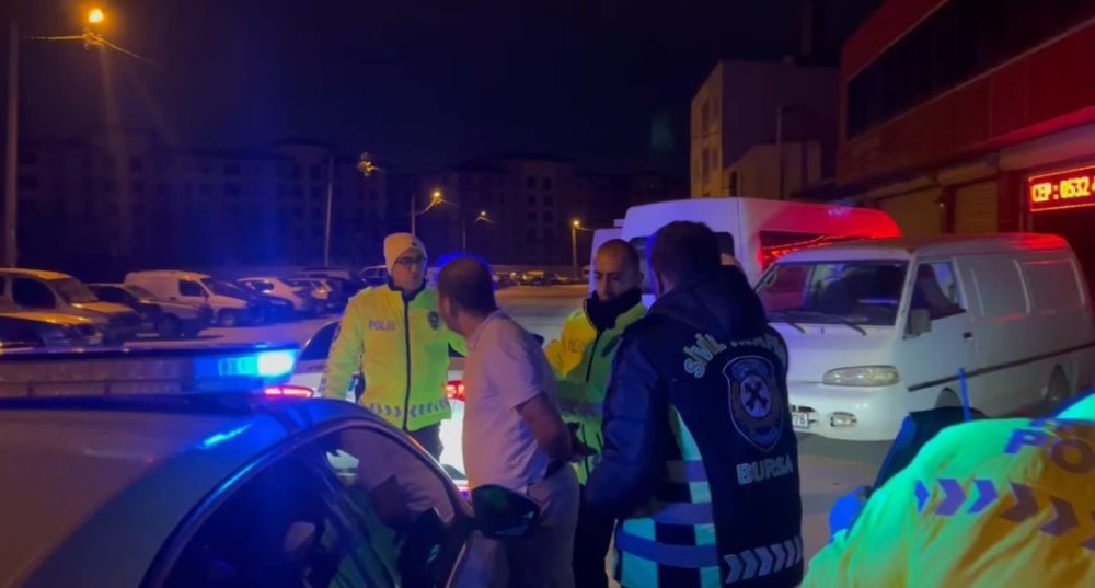 Kaçan Sürücüyü Yakalayan Komiser Öğüt Verdi