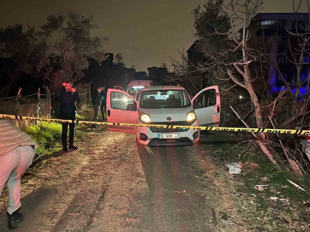 Önce Öldürdü, Sonra Suç Aletiyle Teslim Oldu