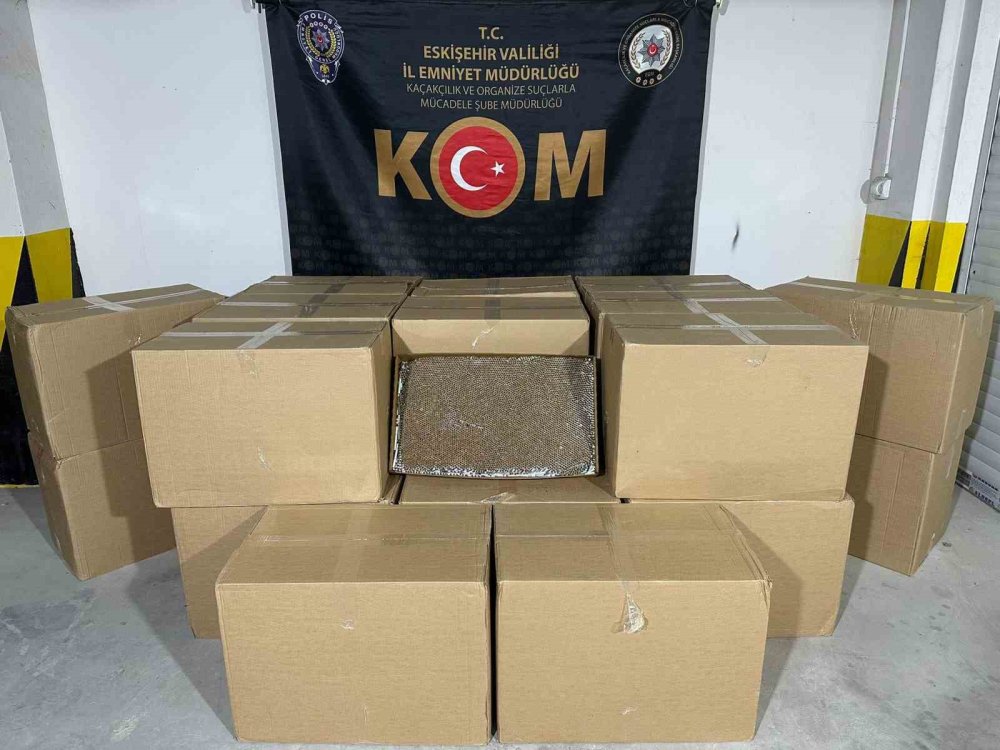 900 Bin Lira Değerinde Kaçak Makaron Ele Geçirildi