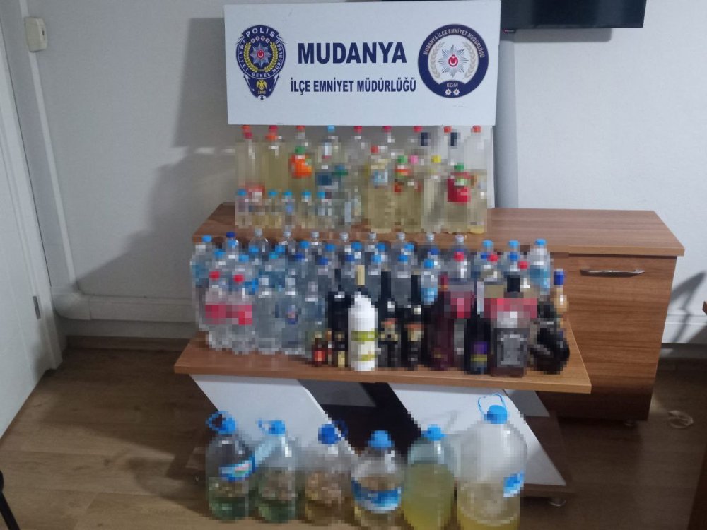 Yılbaşı Öncesi 127 Litre Sahte Alkol Ele Geçirildi