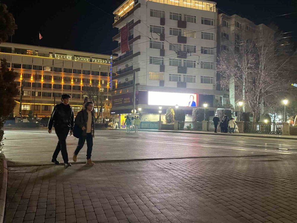 Yılbaşı Öncesi Kent Merkezinde Yoğunluk Oluşmadı