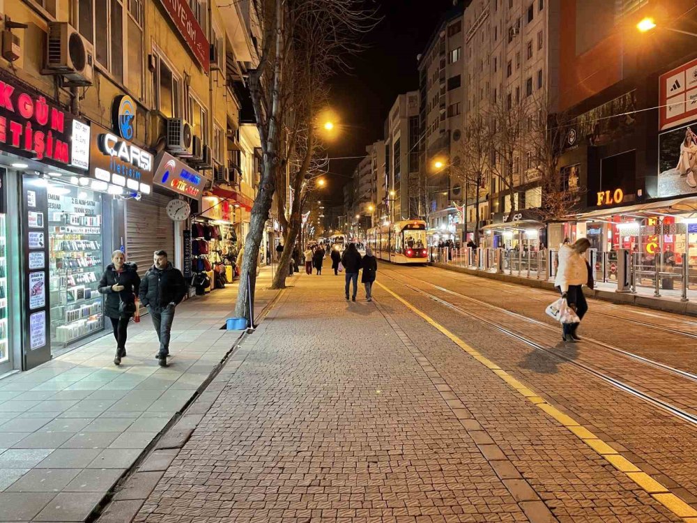 Yılbaşı Öncesi Kent Merkezinde Yoğunluk Oluşmadı