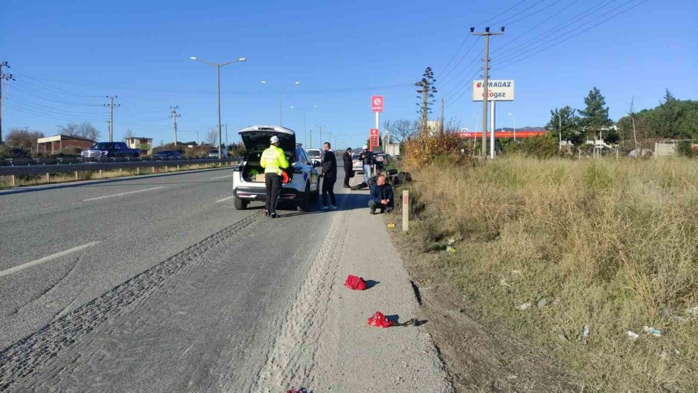 Şerit Değiştiren Otomobilin Çarptığı Motosiklet Sürücüsü Hayatını Kaybetti