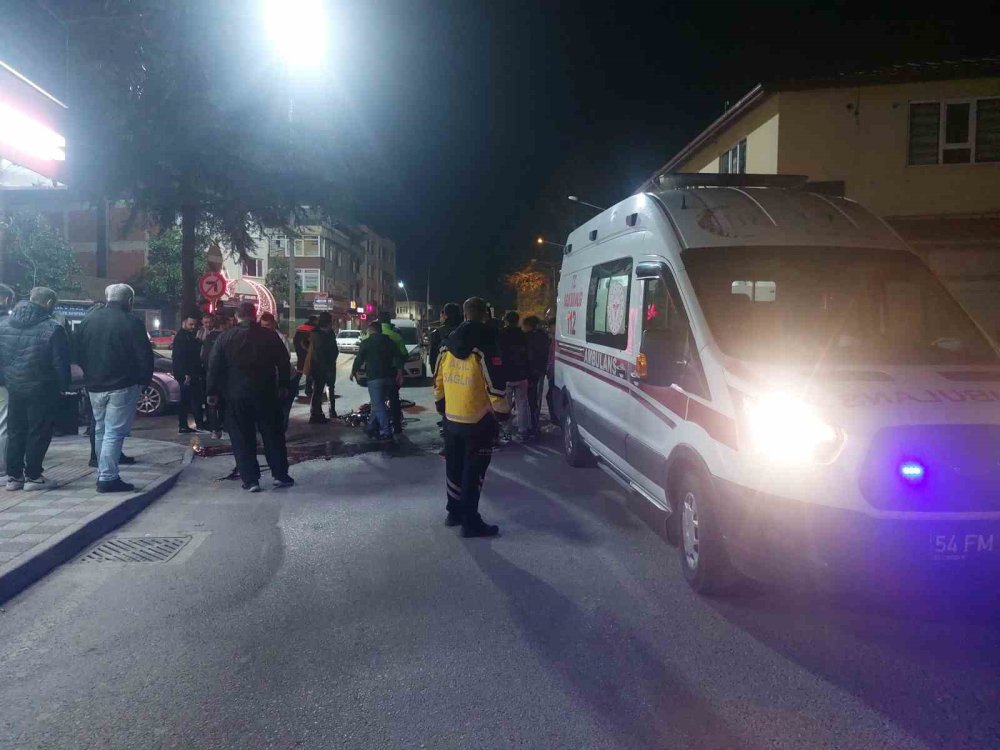 Pikap İle Çarpışan Plakasız Motosikletin Sürücüsü Yaralandı