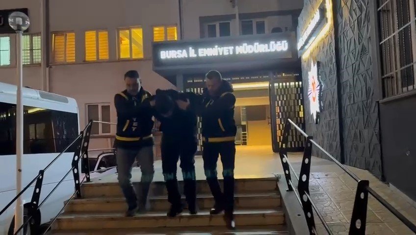 Kafede Dehşet Saçan Maskeli Saldırgan 24 Saat Geçmeden Yakalandı