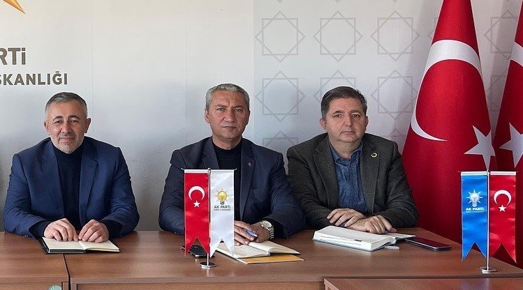Ak Parti İl Başkanı Yıldırım, Muhtarlarla Bir Araya Geldi