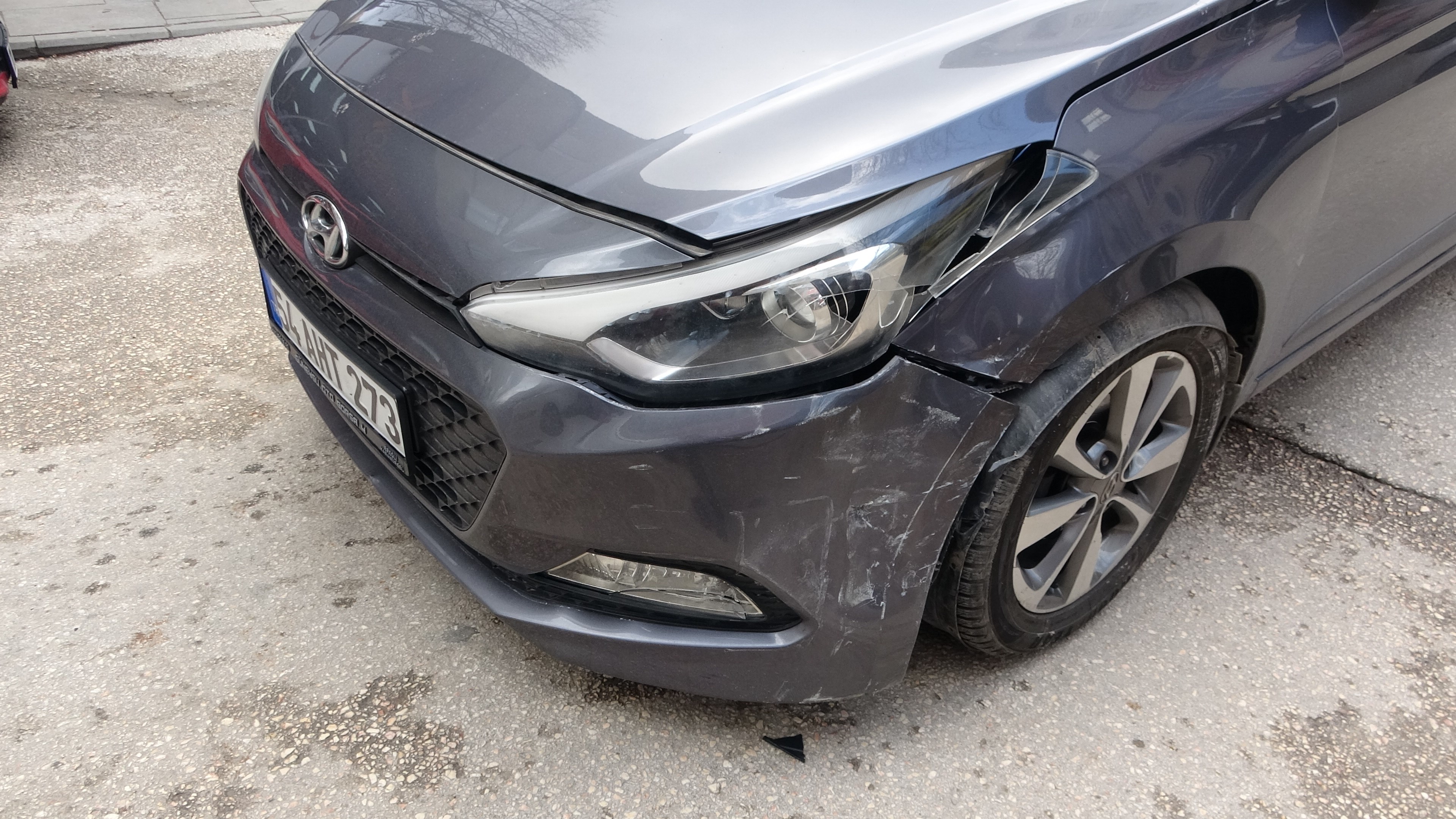 arsida-trafik-kazasi-1-kisi-yaralandi-1.jpg