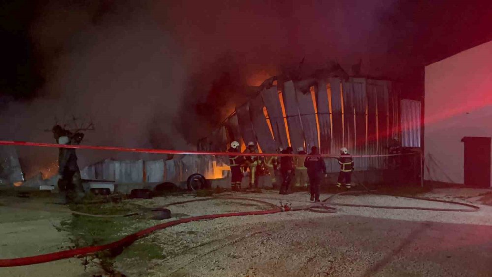 Fabrika Küle Döndü