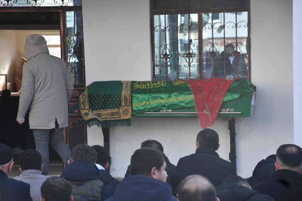 Feci Kazada Hayatını Kaybeden Anne Ve Kızına Son Görev