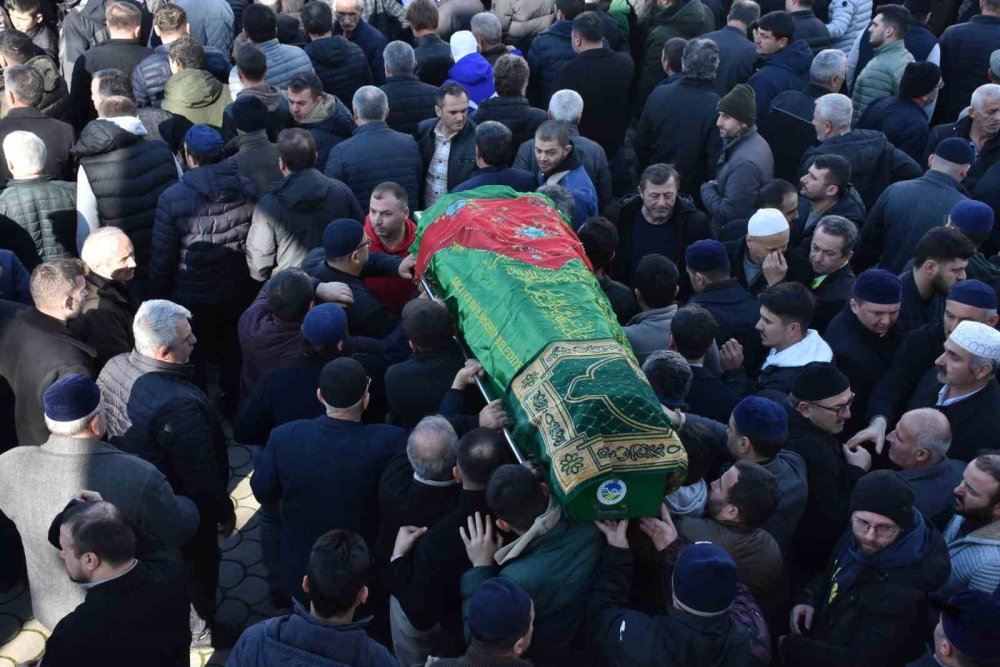 Feci Kazada Hayatını Kaybeden Anne Ve Kızına Son Görev