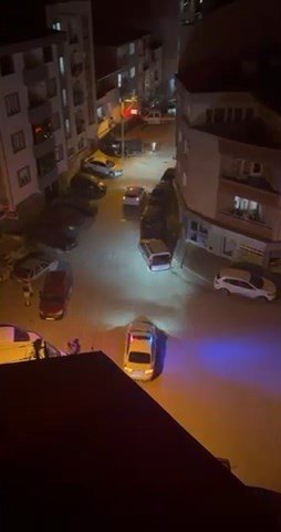 O Kaçtı, Polis Kovaladı