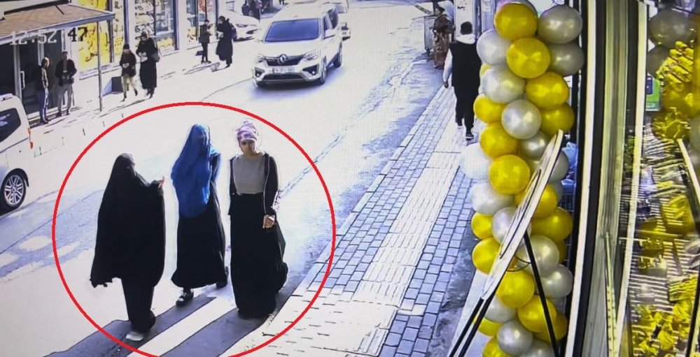 Önce Kuyumcuyu Sonra Gelen Müşteriyi Soydu