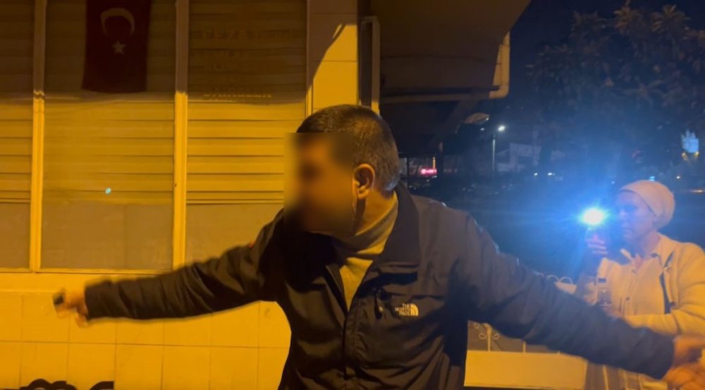 Uygulama Noktasını Görünce Park Etti: Alkollü Sürücünün İlginç Diyalogları Kamerada