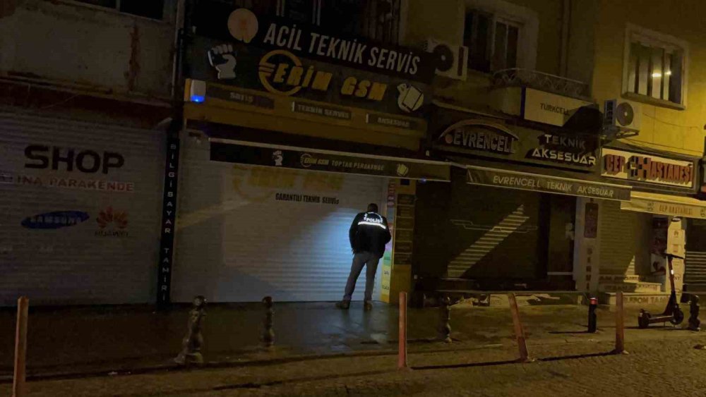 Dükkan Kurşunlandı