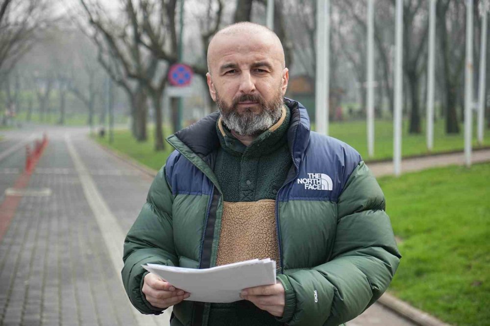 Saç ektirmek için gittiği estetik merkezinde kulak zarı patladı