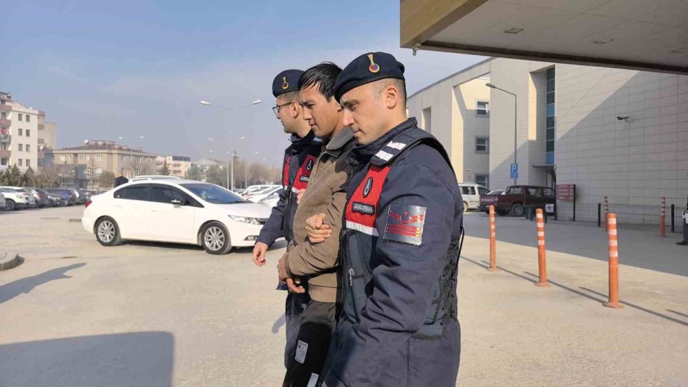 Bir Kişinin Ölümüne Neden Olan Şoför Adliyeye Sevk Edildi