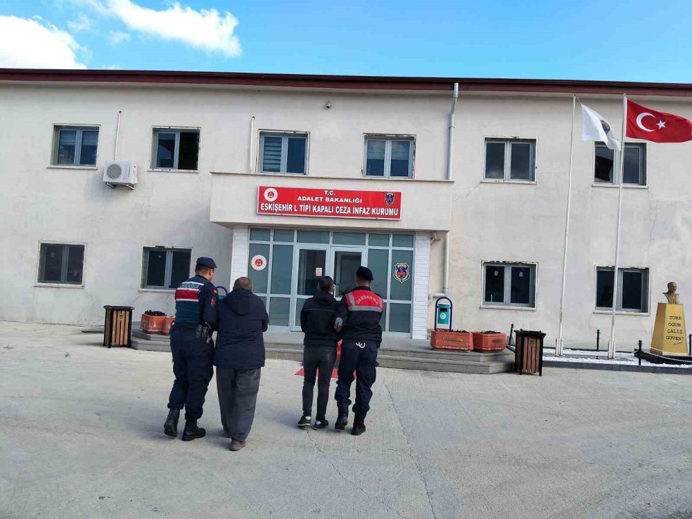 Kaçak Kazı Yaparken Suçüstü Yakalanan 2 Kişi Tutuklandı