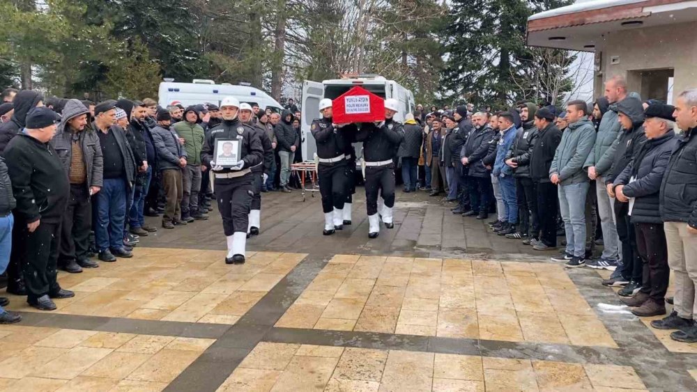 Motosiklet Kazasında Hayatını Kaybeden Polis Bursa’da Toprağa Verildi