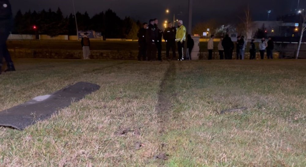 Seyir Halindeyken Uyuyakalan Alkollü Sürücü, Aracıyla Dereye Uçtu