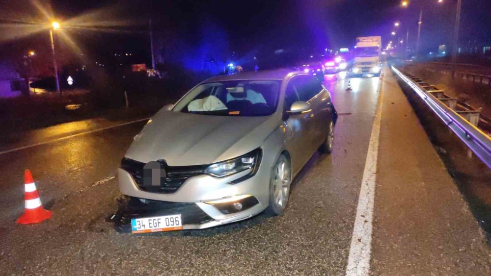İki Otomobil Çarpıştı: 1 Ölü