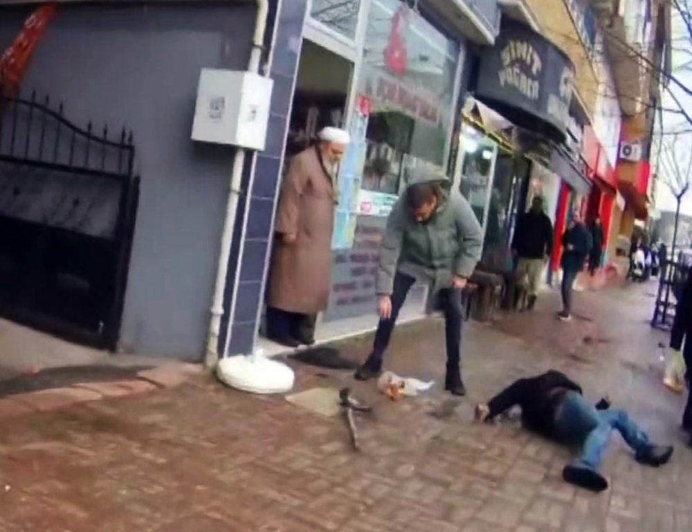 Dilencinin "Oscarlık" Performansı Zabıtayı Görünce Son Buldu, O Anlar Kamerada