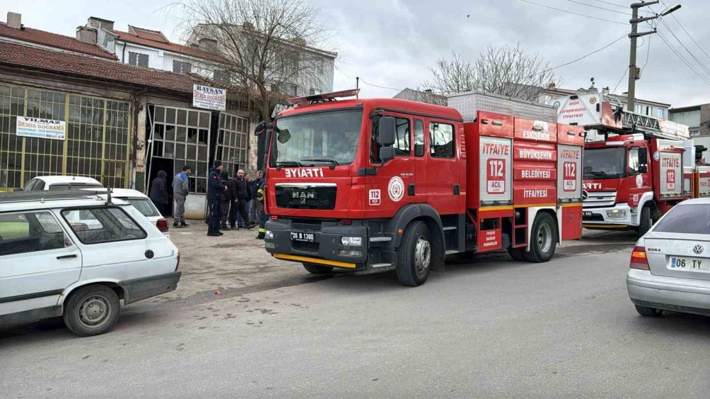 Oto Tamircide  Mutfak Tüpü Patladı!