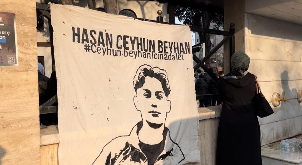 Felçli Direksiyon Başına Geçti... 3 Genci Ezdi, Kaçtı Alkollü Çıktı