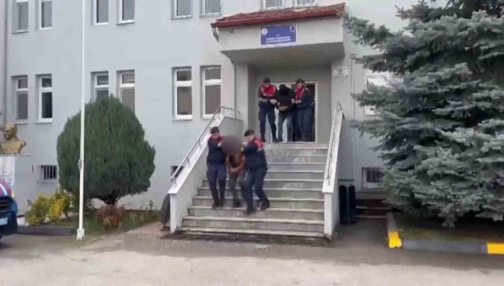 Hayvan Hırsızları Jandarmadan Kaçamıyor