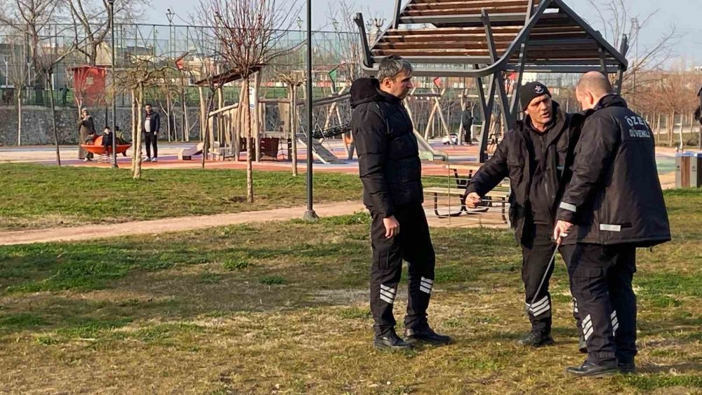 Güvenlik Görevlisi Döner Bıçağıyla Yaralandı