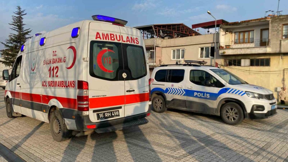Güvenlik Görevlisi Döner Bıçağıyla Yaralandı